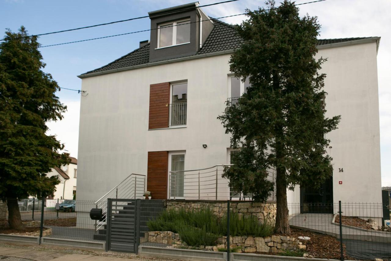 Apartamenty Lawendowy Zakatek 2 Opole Kültér fotó